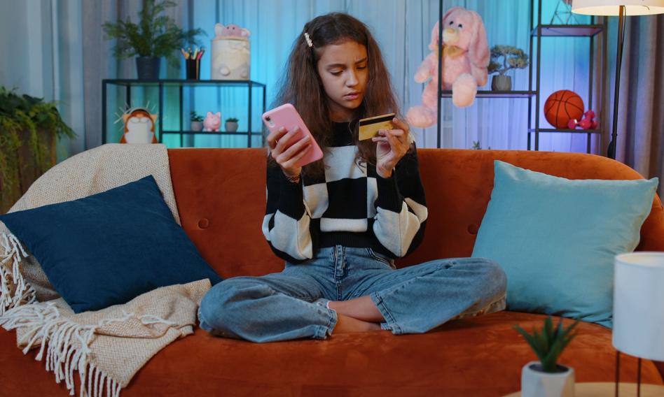 Animals, games or an influencer project. Children have a huge selection of debit cards for the account
