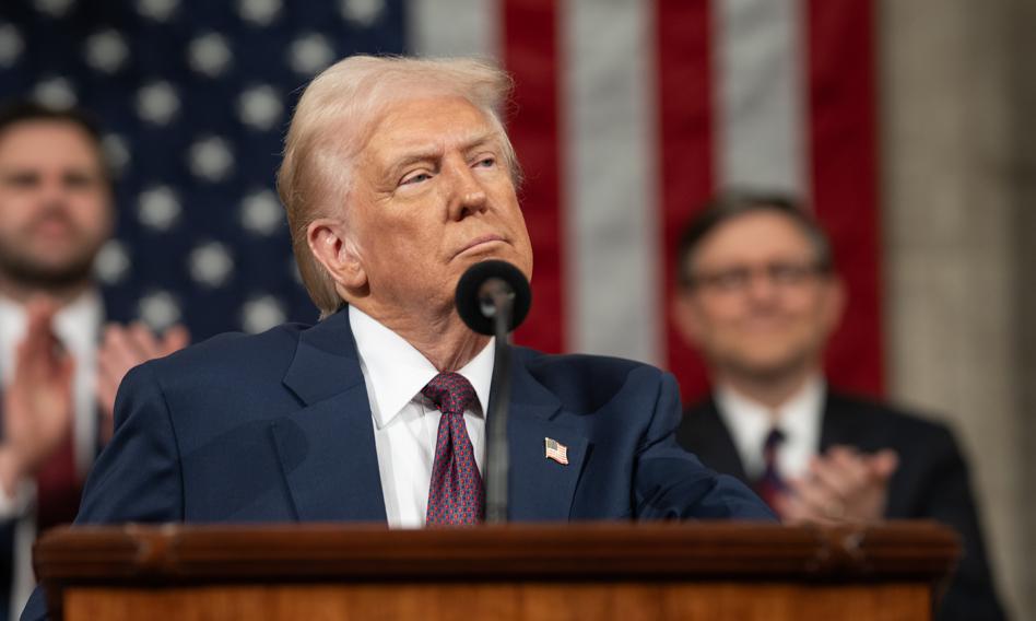 Trump blames Zelanski and Biden, he doesn't remember Putin. "They should not have allowed her"
