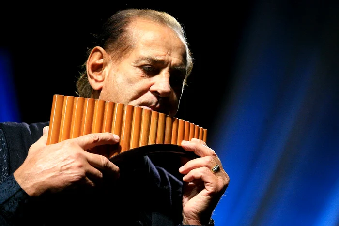 Marele artist român Gheorghe Zamfir. Foto arhivă