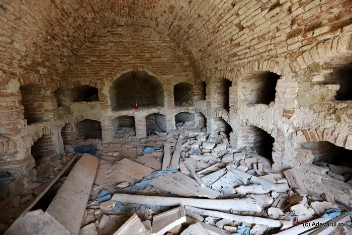 Makray family crypt. Photo: Daniel Guță. TRUTH