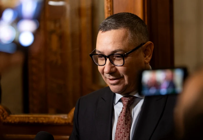 Victor Ponta would choose state education. Photo Mediafax