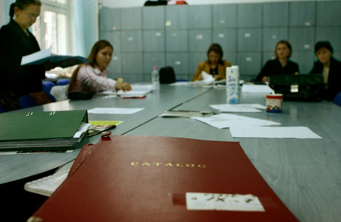 Profesorii pot aplica pentru obținerea gradației de merit FOTO: arhiva/Mediafax