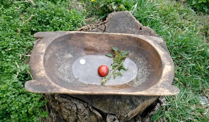 Washing on the first day of Facebook photo Easter