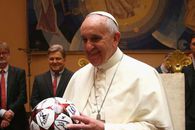 Lionel Messi pays homage to Pope Francis: 