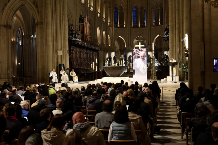 Prayers for Pope Francis in Notre Dame Photo Profimedia Cathedral