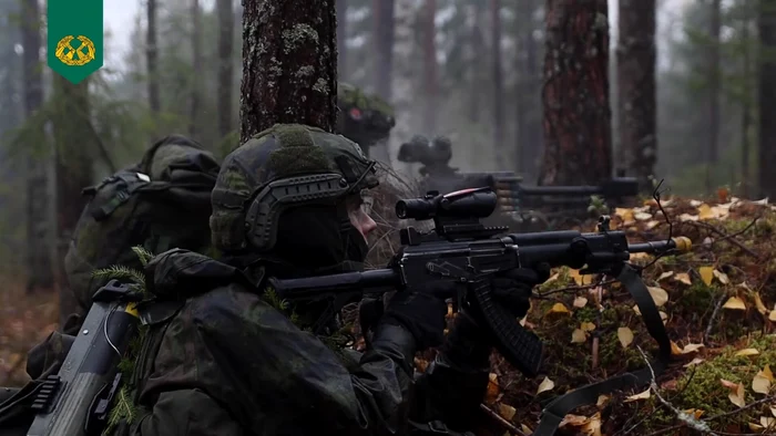 Finnish/photo soldiers: x
