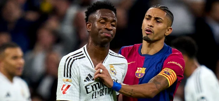 Real Madrid - Barcelona, match with sparks. Photo Getty Images