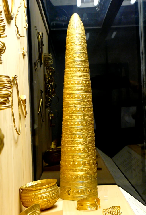 Cone from Avo Avo PHOTO Wikipedia