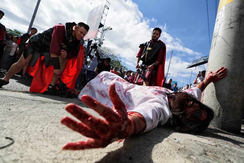 The large procession of the Way of the Cross in Comayguela in Honduras