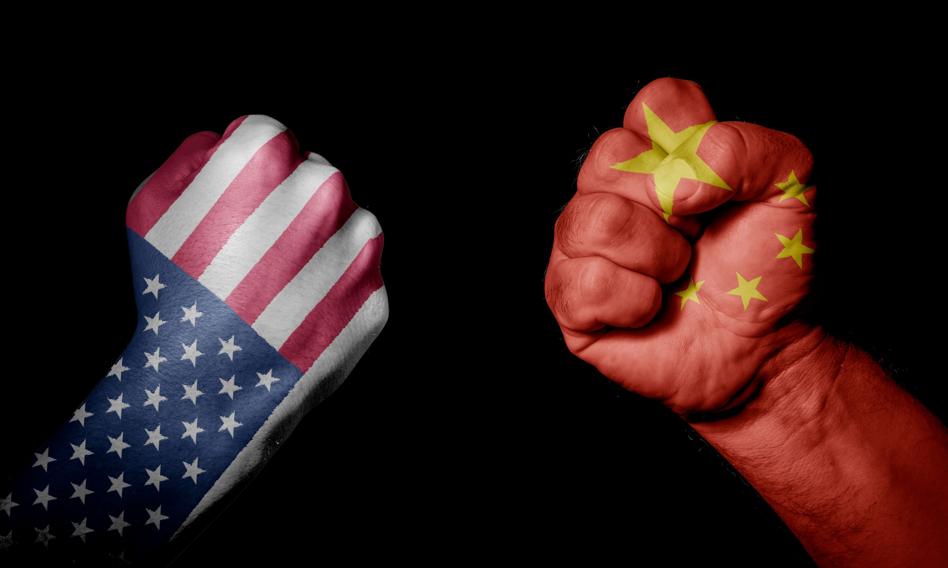The exchange of accurate blows continues. Is this Chinese knockout?