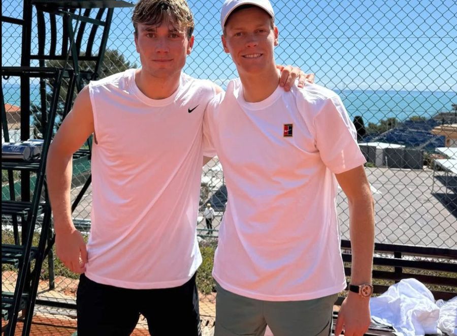 Jannik Sinner, along with Jack Draper / Photo source: Instagram@ janniksin Guess who to return! Jannik Sinner returned to training, although the suspension expires on May 4 »as possible
