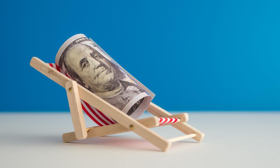 Before the season, mBank introduces a new card - Visa Travel