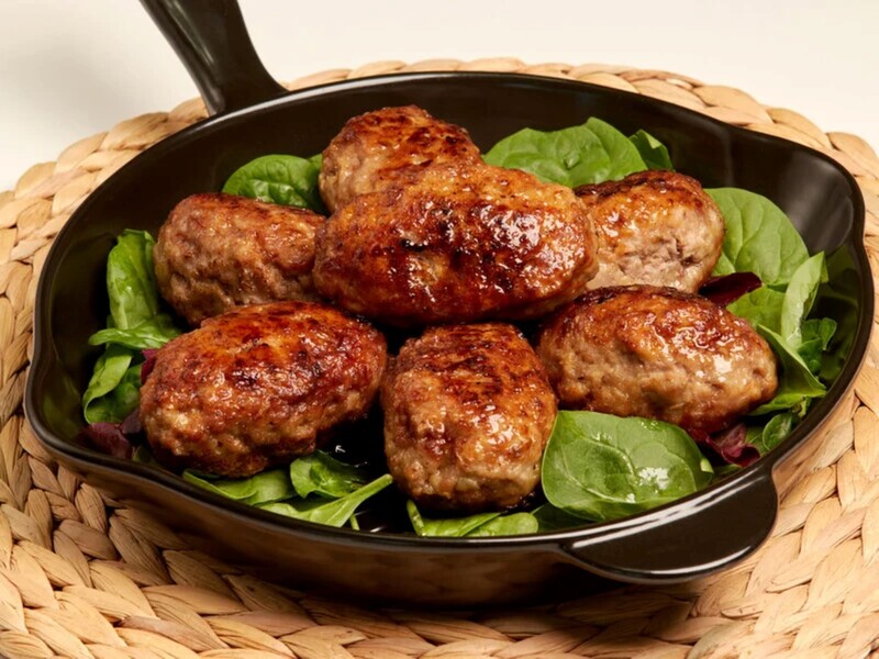 Take this meat - and the cutlets will turn out successful and satisfying. Verified recipe