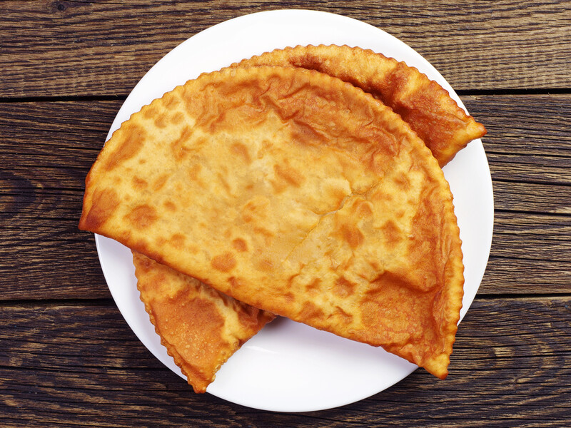 Add this to the test so that the Chebureks are with a crispy crust