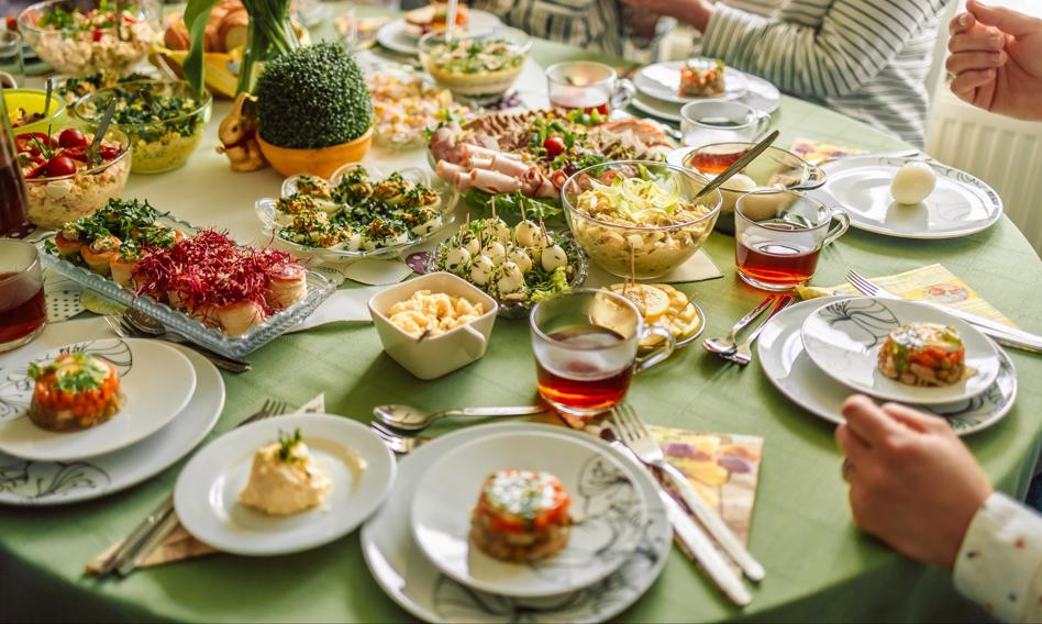Christmas company meetings. When can the value of gifts become income?