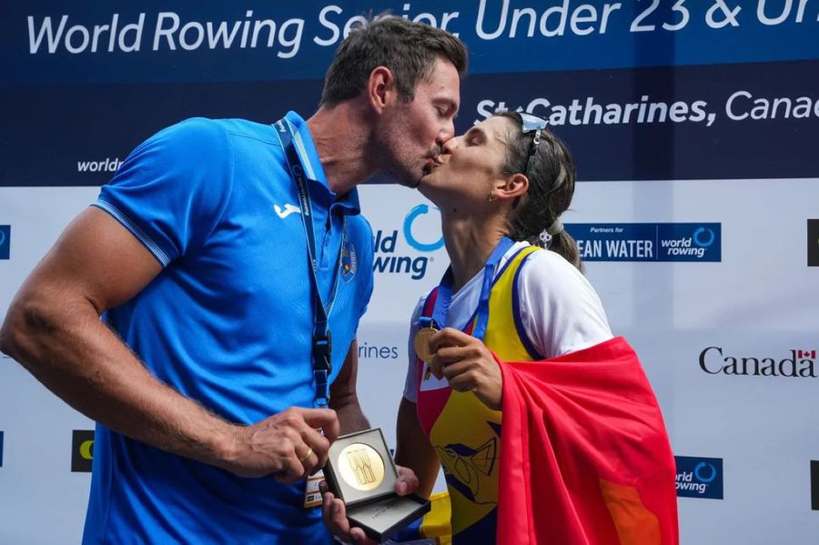 Ionela Cozmiuc (together with Marius Cozmiuc), gold at simple skirt. Easy at the World Championships 2024 Photo: FR Rowing / Balint Czucz Ionela and Marius Cozmiuc, former multiple canots of Olympic, World and Europeans, have become parents