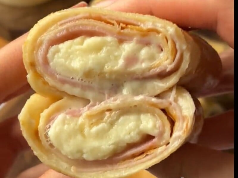 Mix milk and flour in this order - and the dough will be without lumps. Pancake recipe with ham and cheese