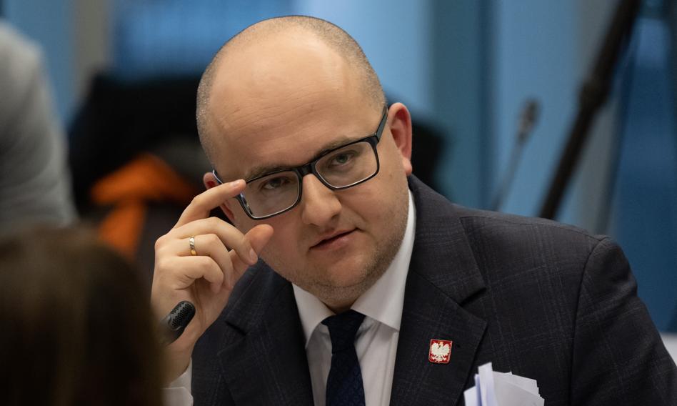 The prosecutor's office blocked Matecki accounts. MP Gorzko replies