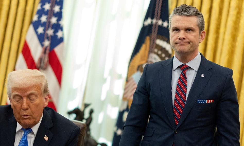 Signal poured the chalator. The White House wants to change the defense minister