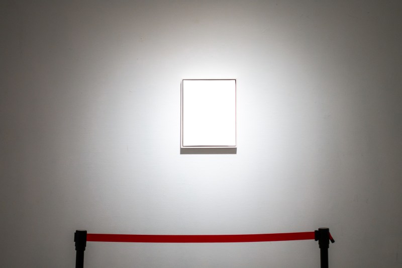 Online revolt after the opening of an exhibition, in the Capital: 