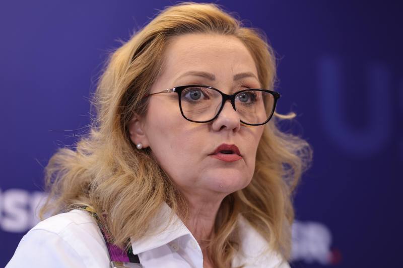 Elena Lasconi reacts to the call launched by Traian Basescu: 