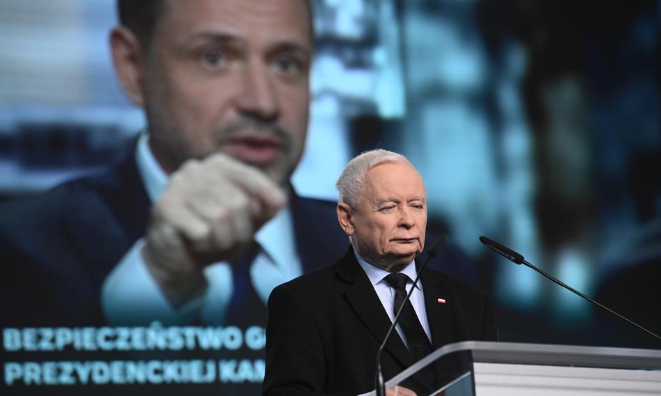 Pekao financed the hatred campaign? PiS again about the campaign "Your voice is important"