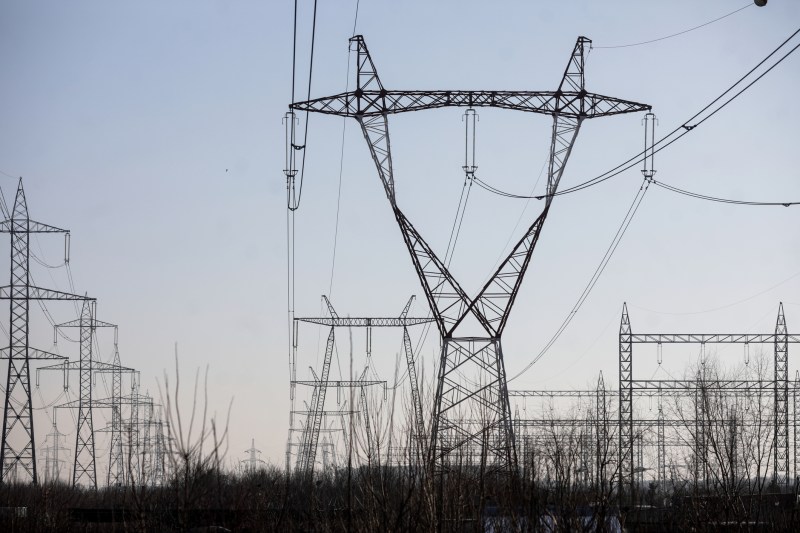 Record Suppliers receive a Easter gift from manufacturers: negative price of 500 lei per bought MWH
