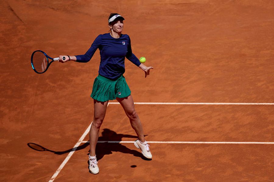 Irina Begu in action at Madrid 2024 Photo: Imago The first WTA 1000 tournament begins on the slag of the year »Three Romanians on the main table in Madrid, the champion takes almost a million euros