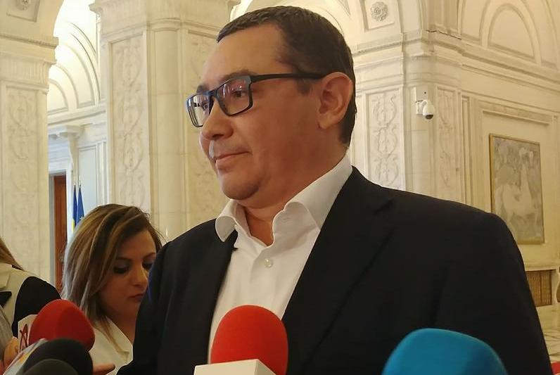 Victor Ponta, in Parliament, photo: Hotnews