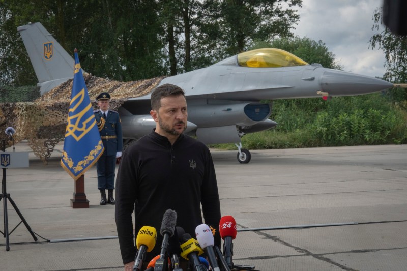 Ukraine has evidence that Beijing provides weapons to Russia, says Zelenski