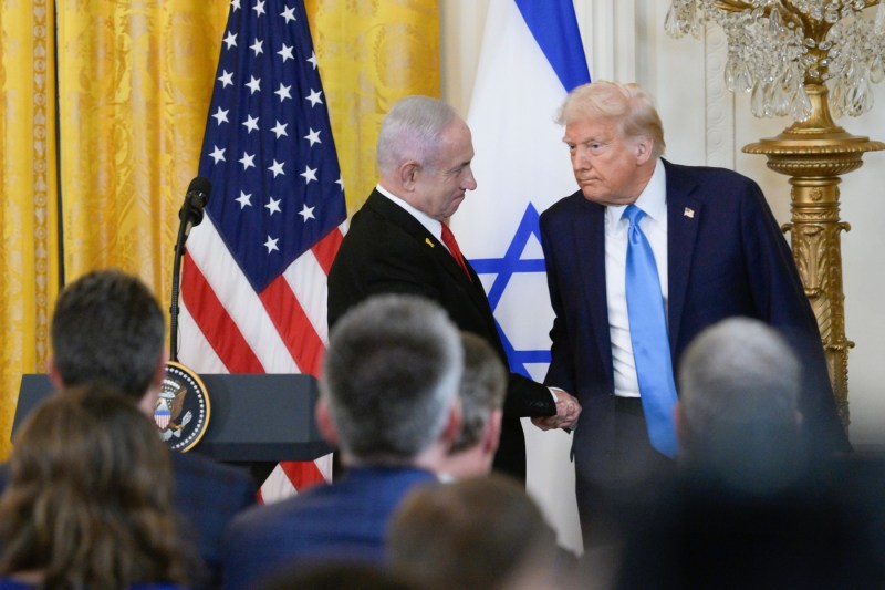 Benjamin Netanyahu and Donald Trump, at the meeting of February 4, 2025, at the White House. Photo: Lenin Nolly / Nurphoto / Shutterstock / Profimedia