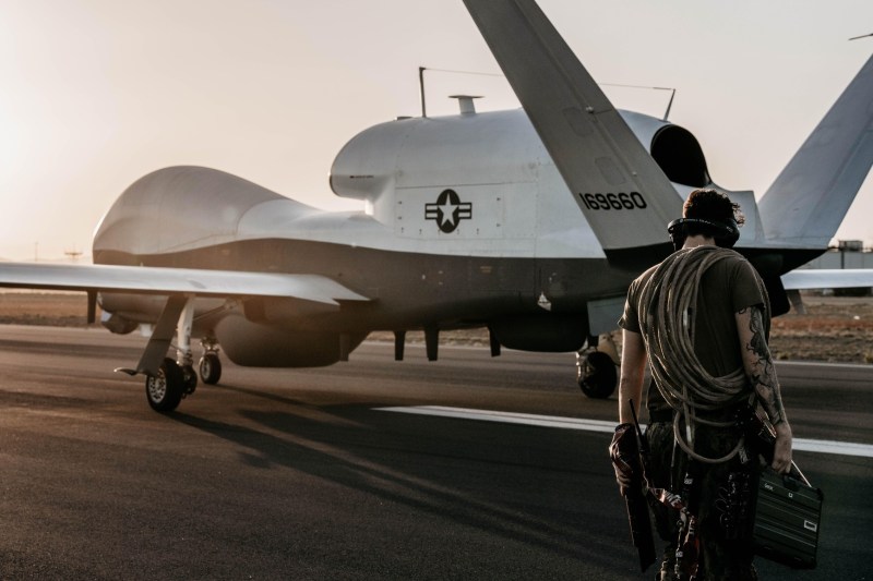 American drones MQ-4C Triton, with a long range, held in Japan, after the warning that China's military expansion is 