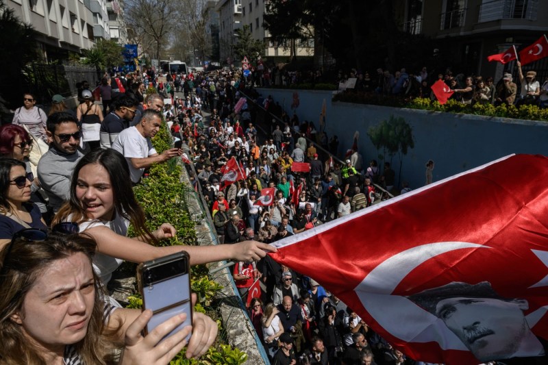 Another wave of restraint in Istanbul, in the crisis that triggered the largest protests of Turkey in the last decade
