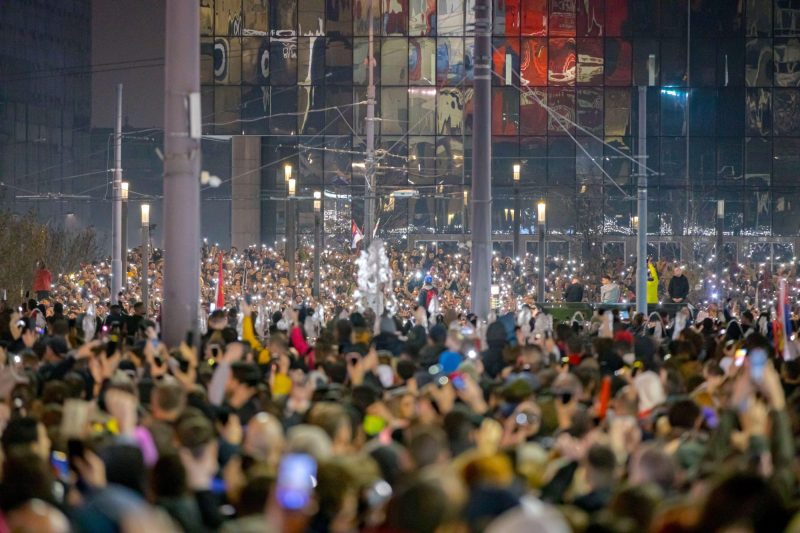 Hundreds of thousands of Serbs ask the UN to investigate the use of an acoustic cannon at the Belgrade protests