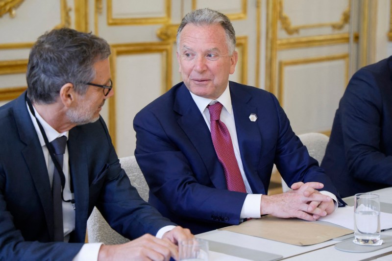 Video Trump's emissary arouses amaze in Paris in discussions about Ukraine