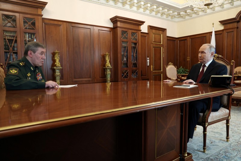 The strategy behind Vladimir Putin's sudden announcement on the armistice