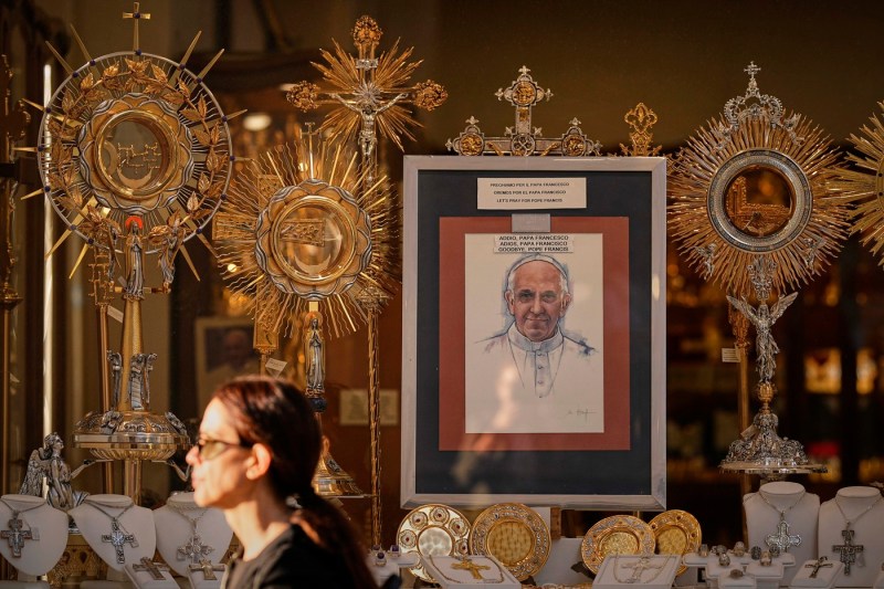 Israel deletes the post of condolences for Pope Francec and arouses the anger of the ambassadors, says the Italian press: Netanyahu's noisy silence