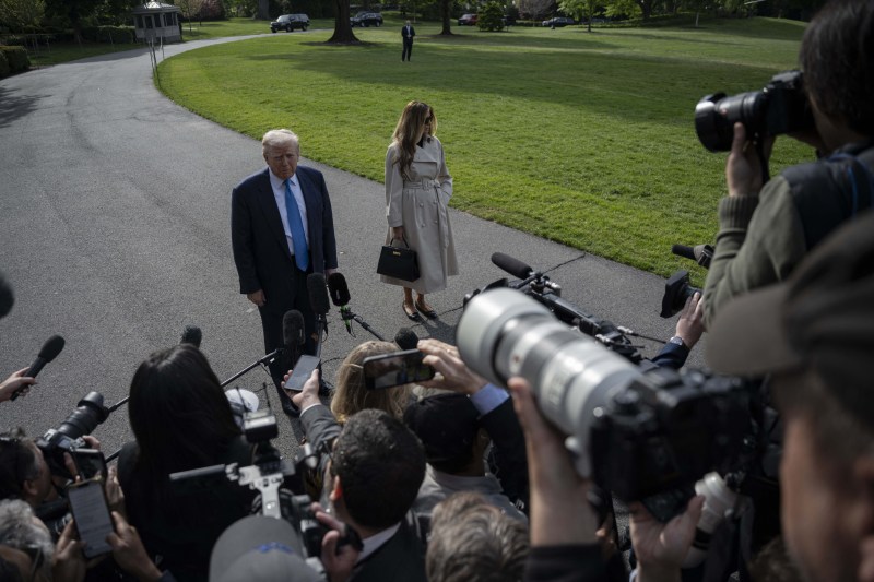 Donald Trump left for Rome for Pope Francis's funerals. Is the first trip abroad from his mandate
