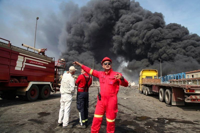 Video at least 281 injured after a violent explosion in a port in Iran