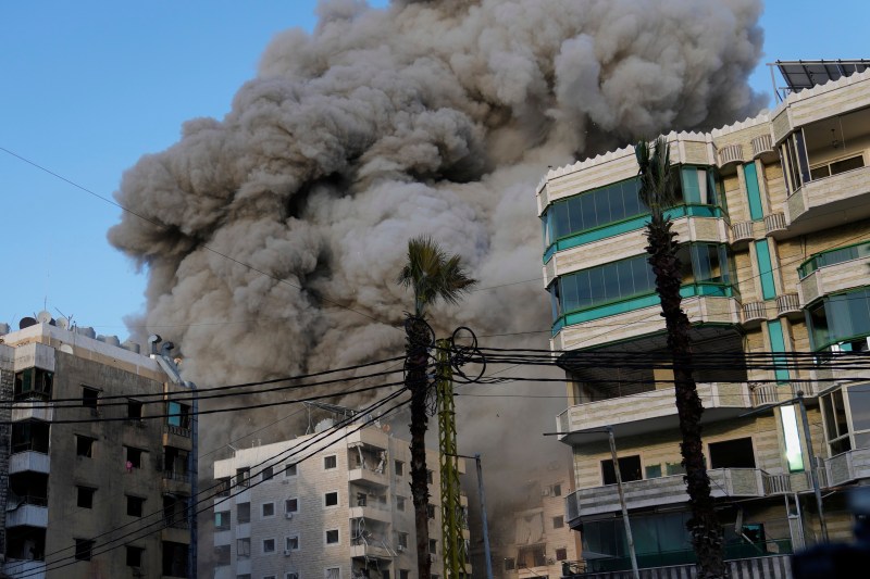 The president of Lebanon asks the US and France to 