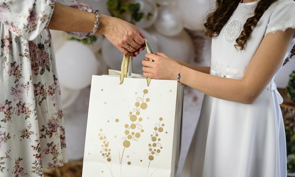 How to avoid tax on communion gifts? Check when you need to report a donation