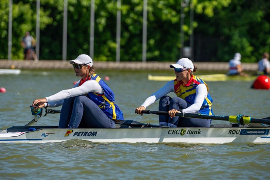 Simona Radiș and Magdalena Rusu at what 2025 Photo: FR Rowing/Balint Czucz Start launched for tricolor boats at European Rowing »Enache and Cornea champions, the best European time in history