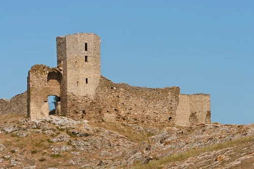 1280px the ENISALA WIKIIPEDIA JPG fortress