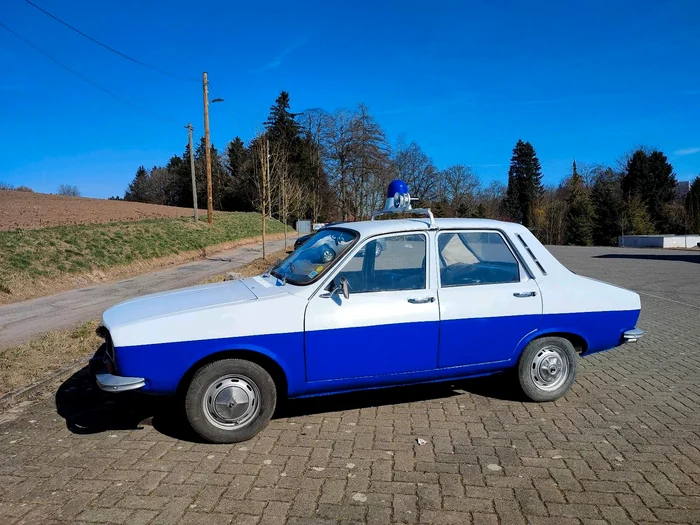 Car was manufactured in January 1976 Mobile.de