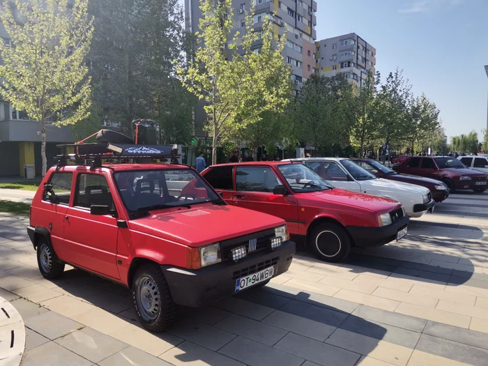 Historical cars are in perfect state of operation. I have