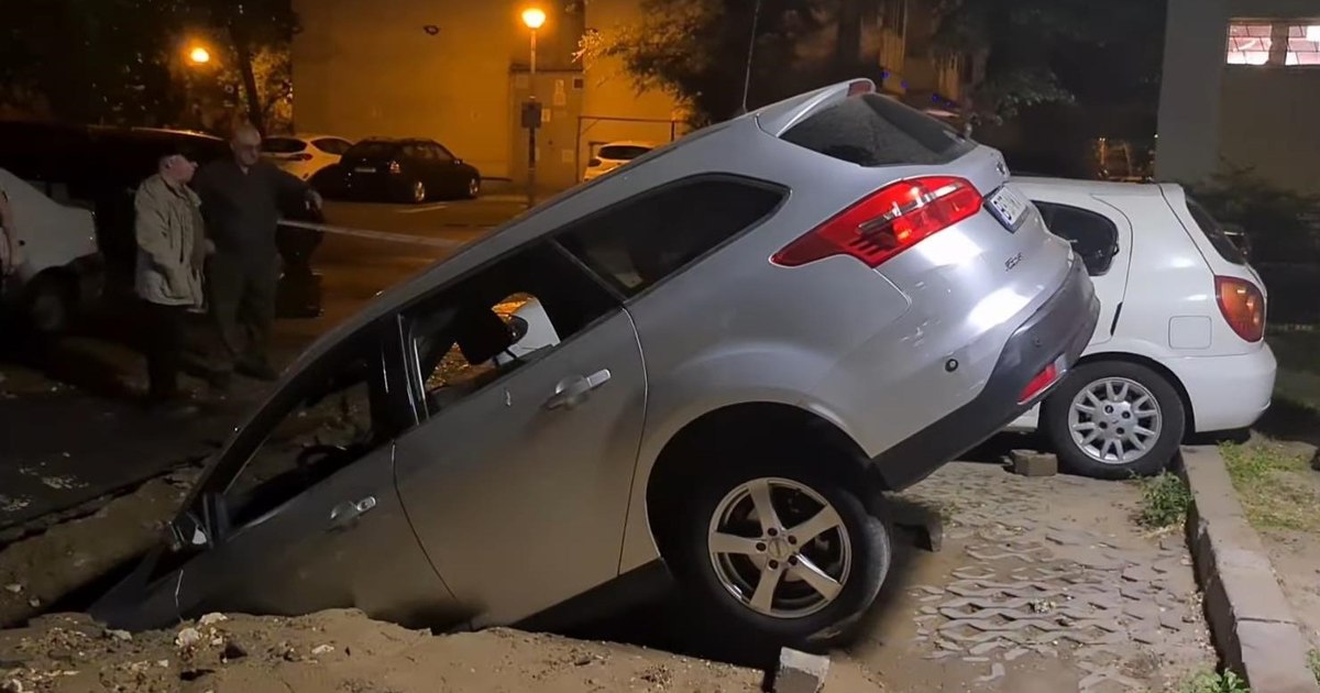 Serious incident in sector 2. A car crashed into a pit after a piece of ...