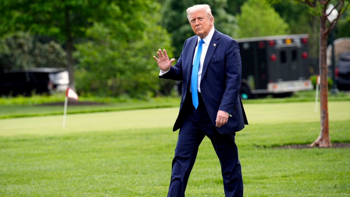 The US President in an interview with NCB News declared that it would be "eight -year -old president, president of two terms". Trump has repeatedly suggested that he would apply for the third term, despite the fact that such a solution is excluded by the American constitution. 