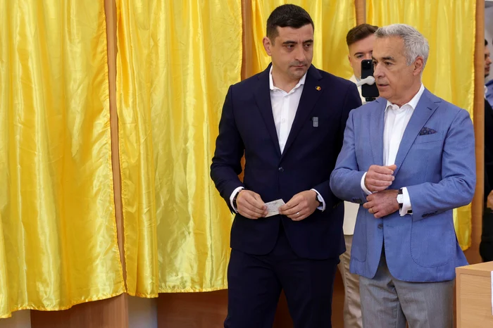 George Simion, the gold candidate, accompanied by Georgescu to vote photo Inquam