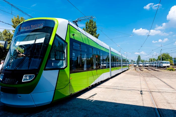 On Tuesday, May 6, there will be some changes in public transport. Photo: Facebook / Nicușor Dan