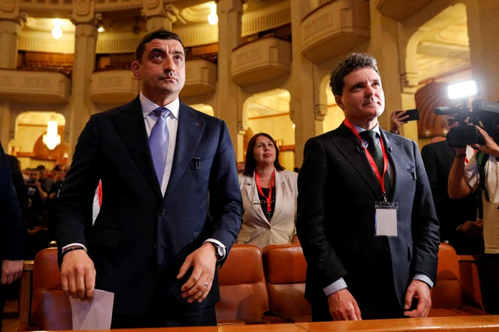 George Simion and Nicușor Dan, at the BNS Congress. Photo: Inquam Photos- Madalina Norocea